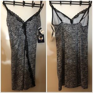 Women’s Intimate Sleep Wear